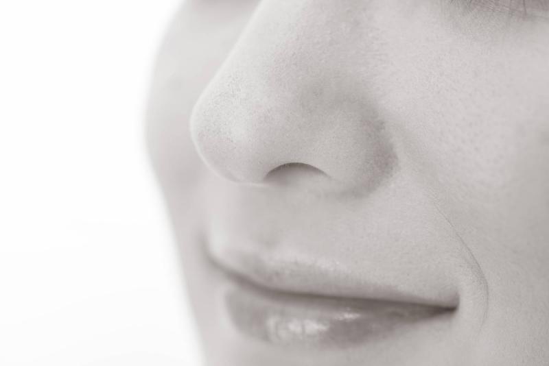 Chirurgien esthétique femme à Grenoble – Rhône Alpes | Dr Cynthia Hamou Opération de chirurgie esthétique du nez - Dr Hamou